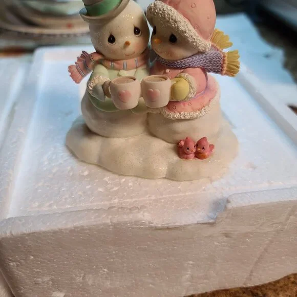 Precious Moments Snowman Couple - Picture 3 of 8